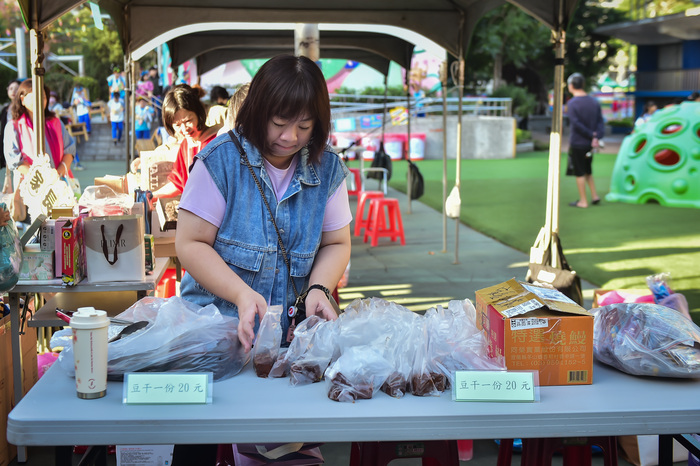 114年度運動會暨家委會義賣活動圖片